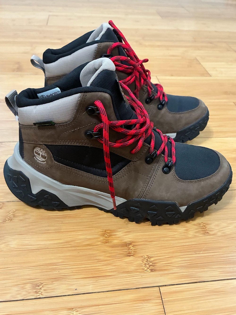 Timberland Mens Motion Scramble Mid Hiking Boots US 9.5 Brown Waterproof